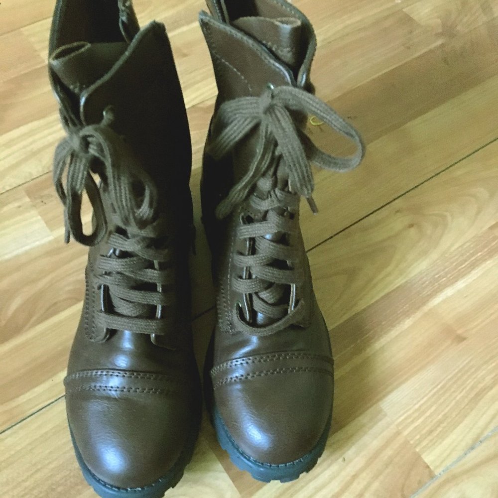 Arizona Women's Combat Boots